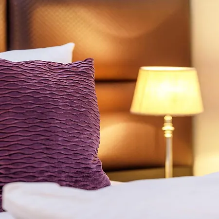 Kietz-perle Mit Balkon & Mueritzblick Im Historischen Speicher *