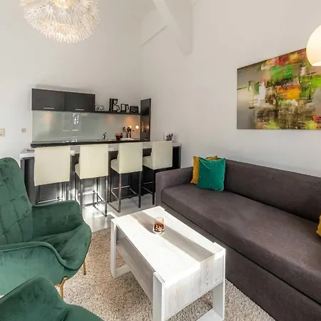 아파트 Kietz-perle Mit Balkon & Mueritzblick Im Historischen Speicher 바렌